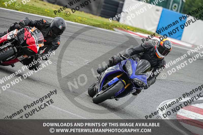 donington no limits trackday;donington park photographs;donington trackday photographs;no limits trackdays;peter wileman photography;trackday digital images;trackday photos